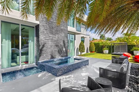 $19,750,000 | 650 Royal Plaza Drive, Fort Lauderdale, FL 33301