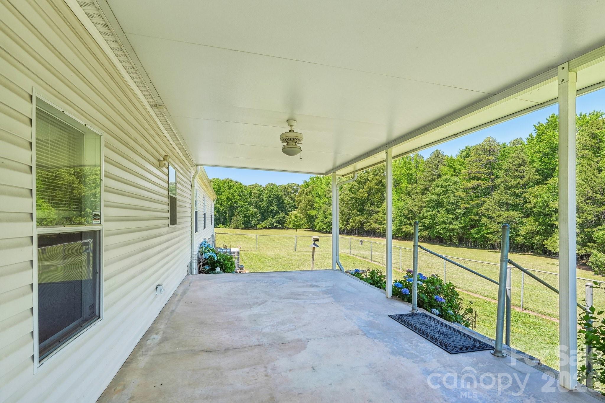 160 Allison Road Gaffney, SC 29341 - Photo 8 of 48