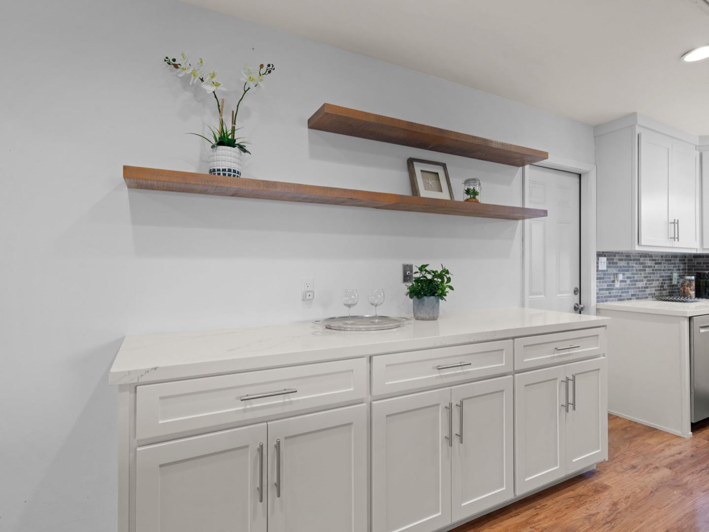 23394 Klamath Road Hayward, CA 94541 - Photo 8 of 40 Gallery Image 8