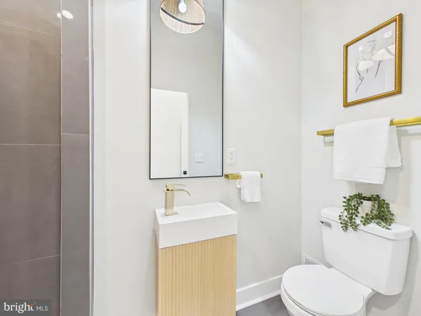 $244,900 | 1744 Llewelyn Avenue, Baltimore, MD 21213