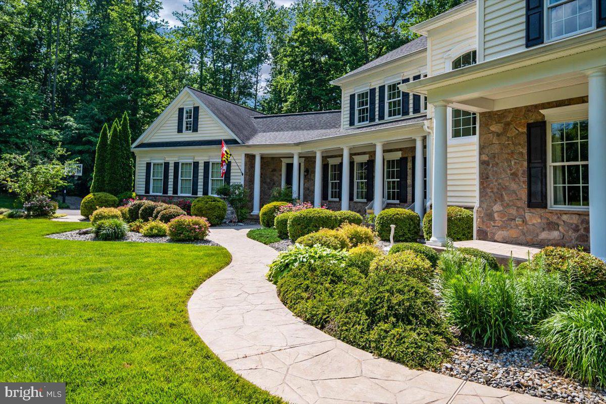 860 Governor Bridge Road Davidsonville, MD 21035 - Photo 9 of 68 Welcoming entrance with formal front porch