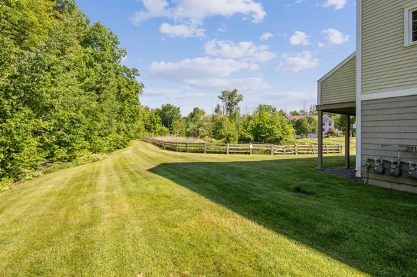 $2,650 | 41 Village Drive, Unit 41, Meredith, NH 03253