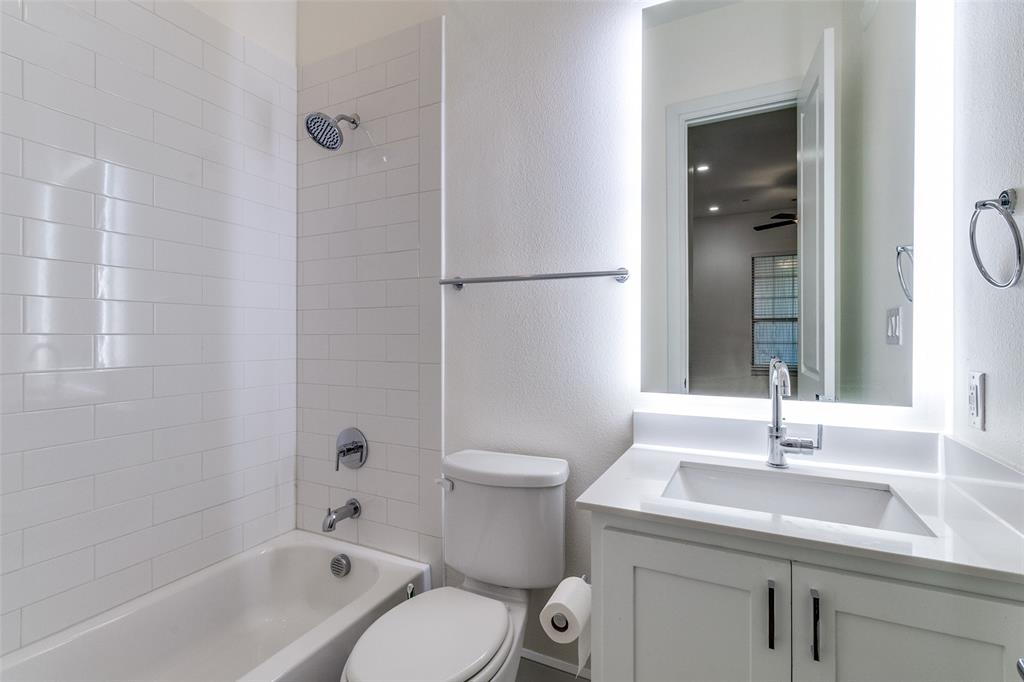 5015 Meridian Lane, Unit 1102 Addison, TX 75001 - Photo 13 of 21