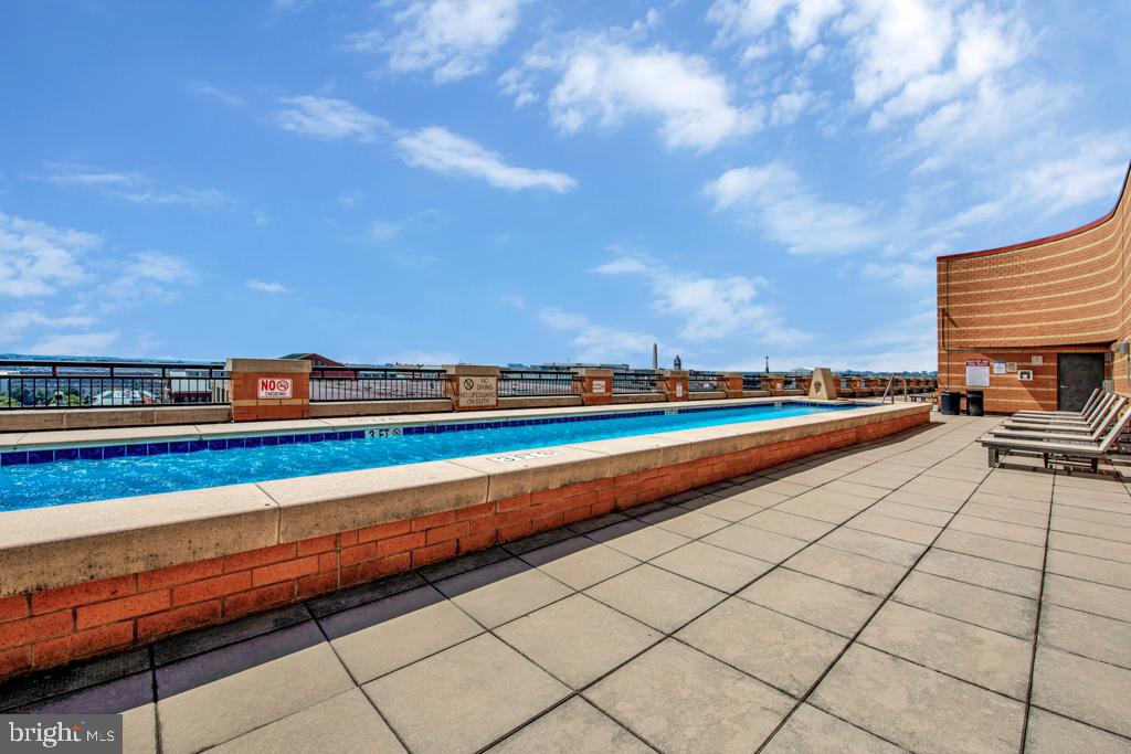 400 Massachusetts Avenue Northwest, Unit 1322 Washington, DC 20001 - Photo 33 of 37