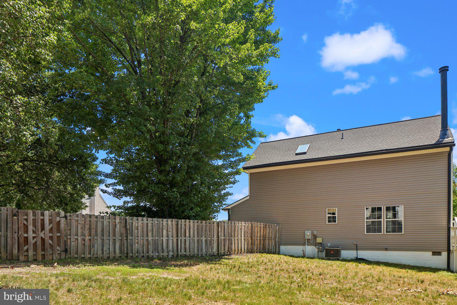 15764 Beau Ridge Drive Woodbridge, VA 22193 - Photo 49 of 58 a view of a backyard