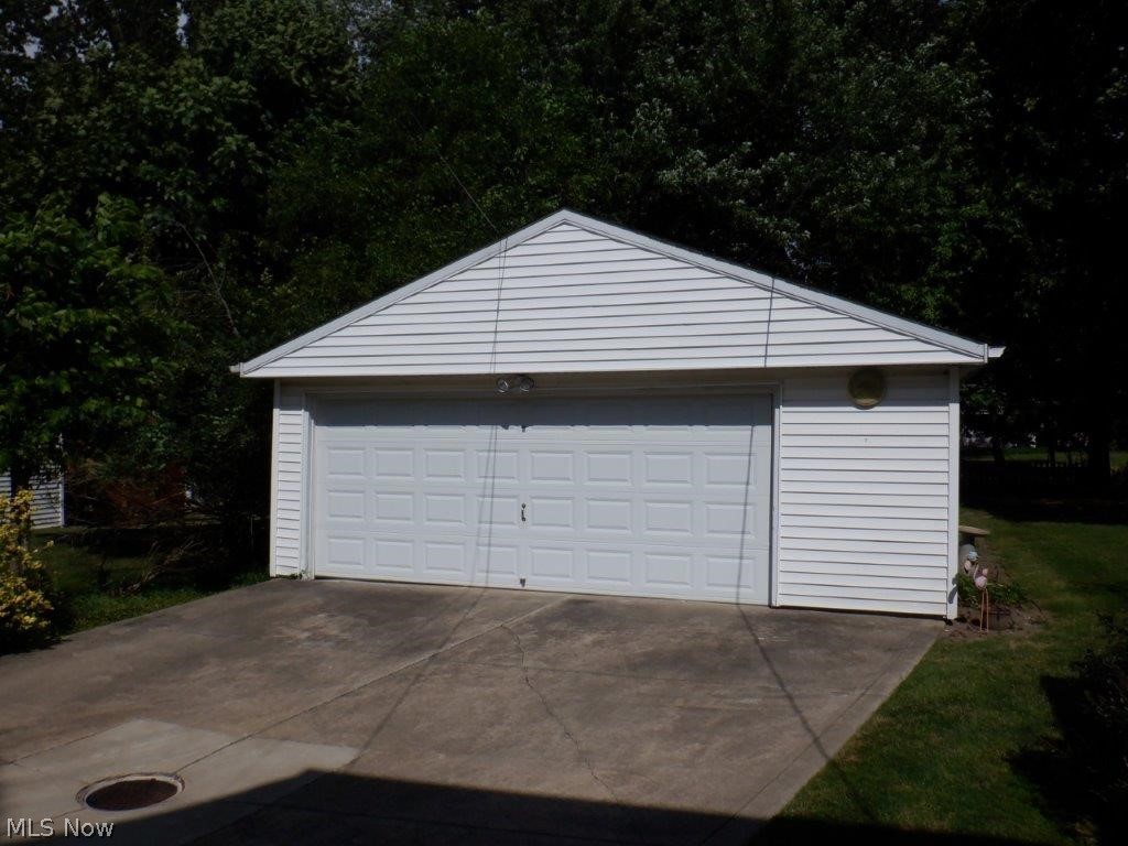 1455 Evanston Road Lyndhurst, OH 44124 - Photo 5 of 27