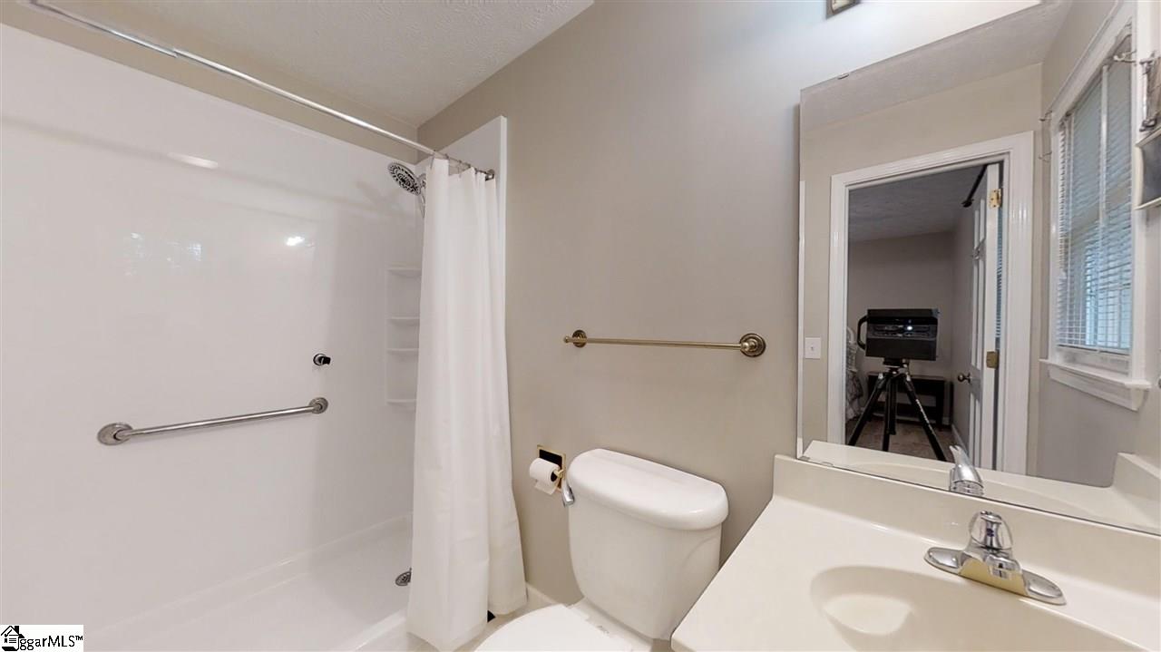 2 Leopard Road Fountain Inn, SC 29644 - Photo 23 of 36
