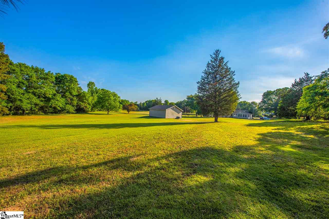 2 Leopard Road Fountain Inn, SC 29644 - Photo 5 of 36