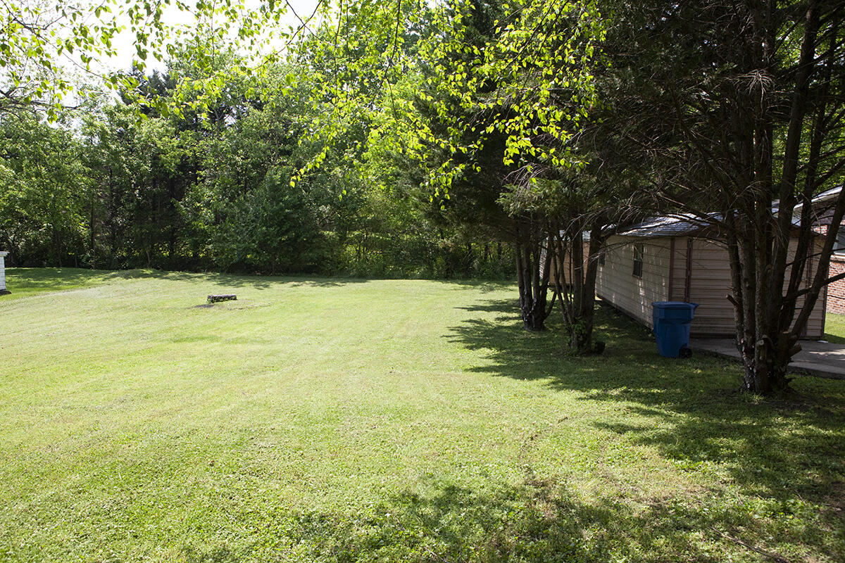 4021 McCahill Road Chattanooga, TN 37415 - Photo 12 of 27 IMG_0400