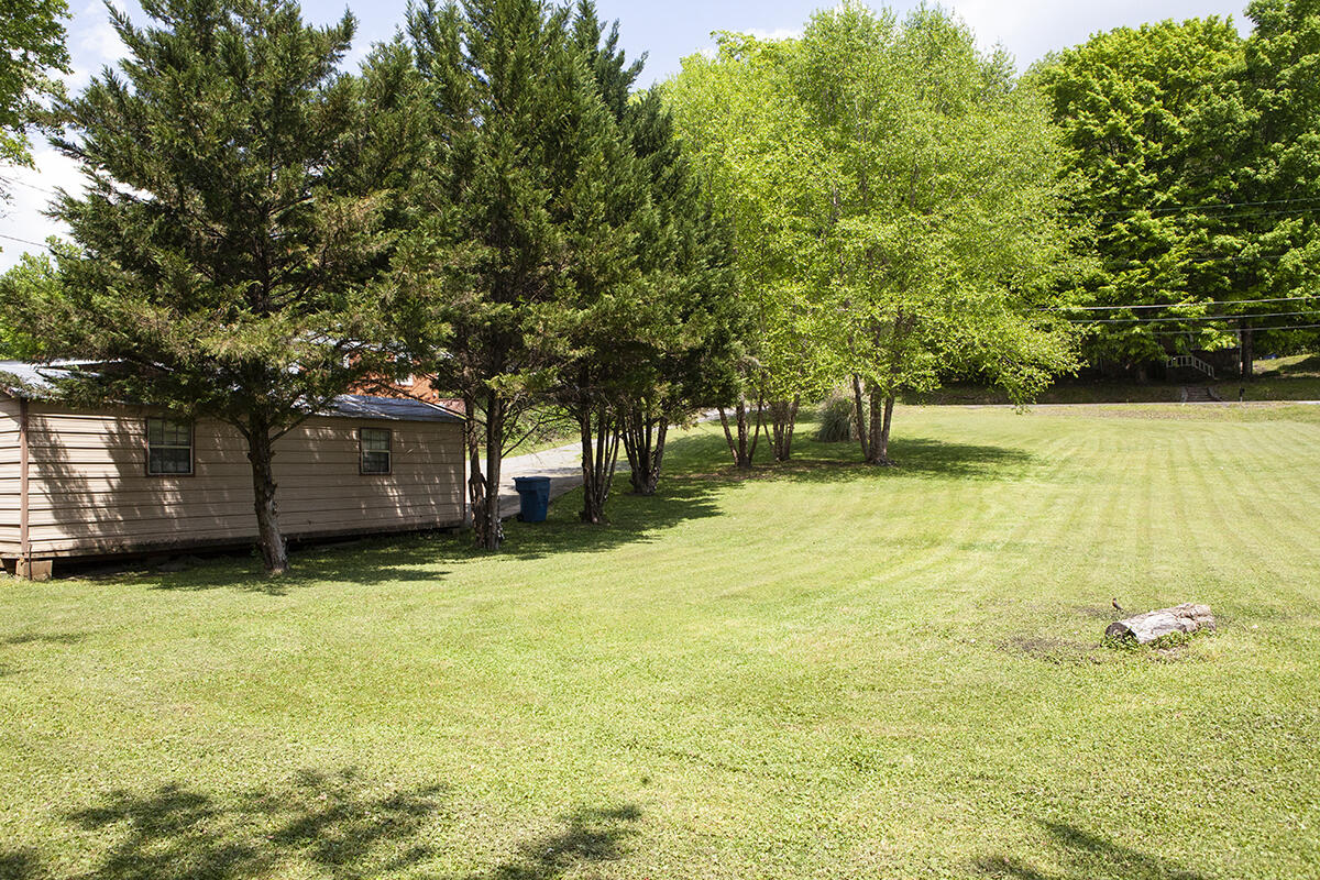 4021 McCahill Road Chattanooga, TN 37415 - Photo 7 of 27 IMG_0391
