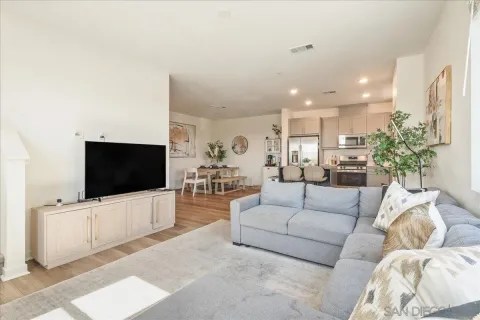 $569,000 | 5464 Shorefront Drive, Unit 143, San Diego, CA 92154