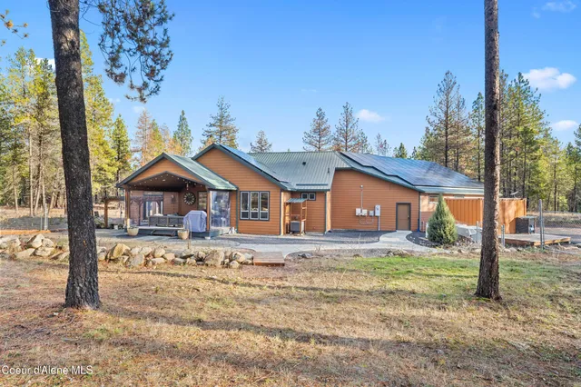 $799,995 | 28615 North Milan Road, Chattaroy, WA 99003