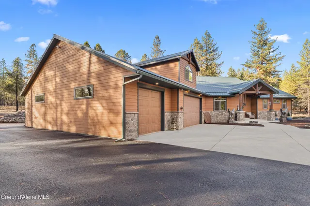 $799,995 | 28615 North Milan Road, Chattaroy, WA 99003