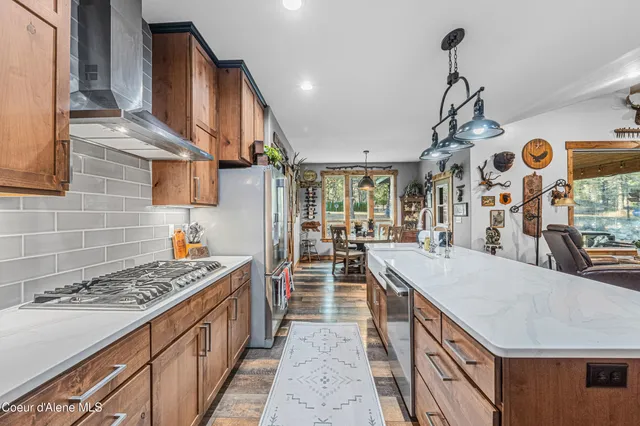 $799,995 | 28615 North Milan Road, Chattaroy, WA 99003