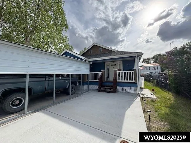 $289,000 | 309 Susie Avenue, Diamondville, WY 83116