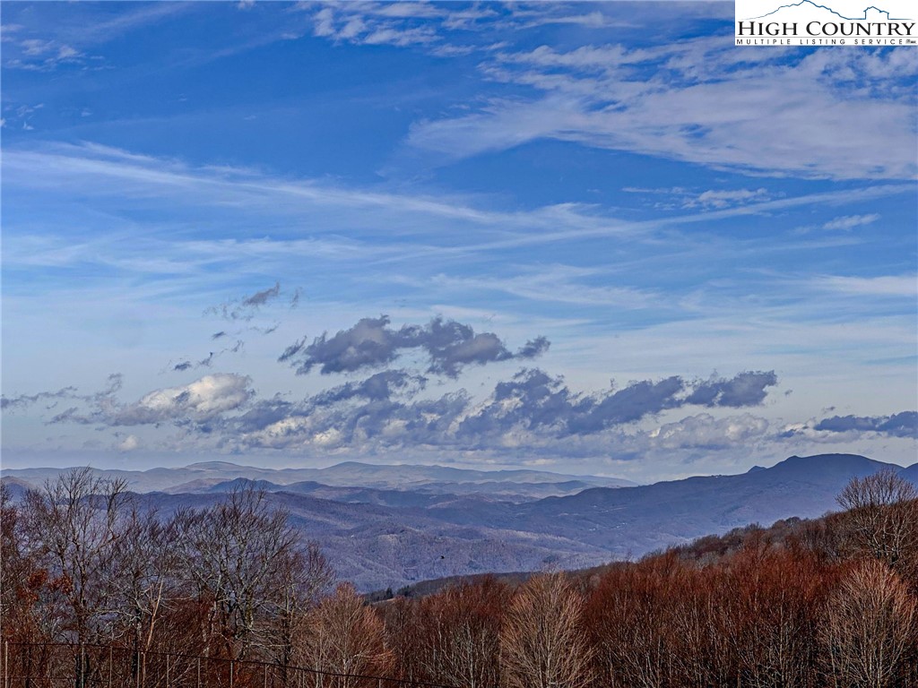 301 Pinnacle Inn Road, Unit 3320 Beech Mountain, NC 28604 - Photo 3 of 45 a view of beach