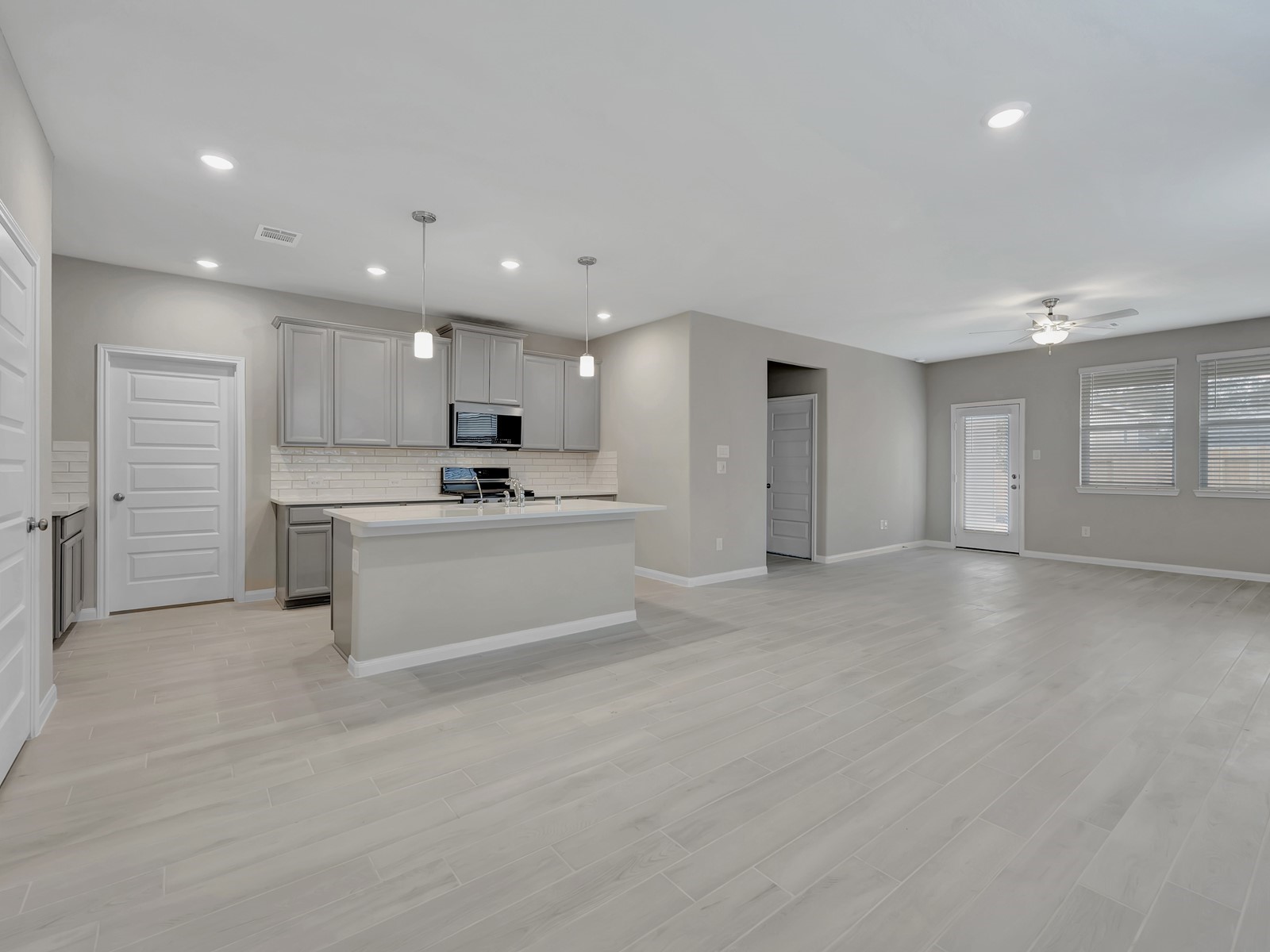 5725 Adamite Way Houston, TX 77048 - Photo 1 of 29 Photo is not of the actual home, but is an inspirational photo of builder’s model home and may depict options, furnishings, and/or decorator features that are not included