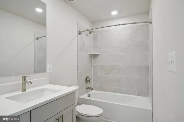 $615,790 | 24389 Long Pond Drive, Lewes, DE 19958