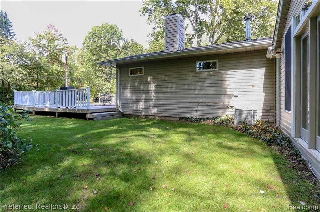 16870 Renton Road Belleville, MI 48111 - Photo 32 of 41