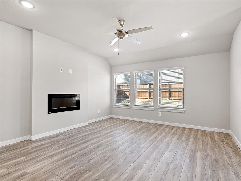 643 Olympic Way Red Oak, TX 75154 - Photo 13 of 32