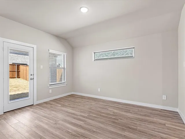 $2,350 | 643 Olympic Way, Red Oak, TX 75154