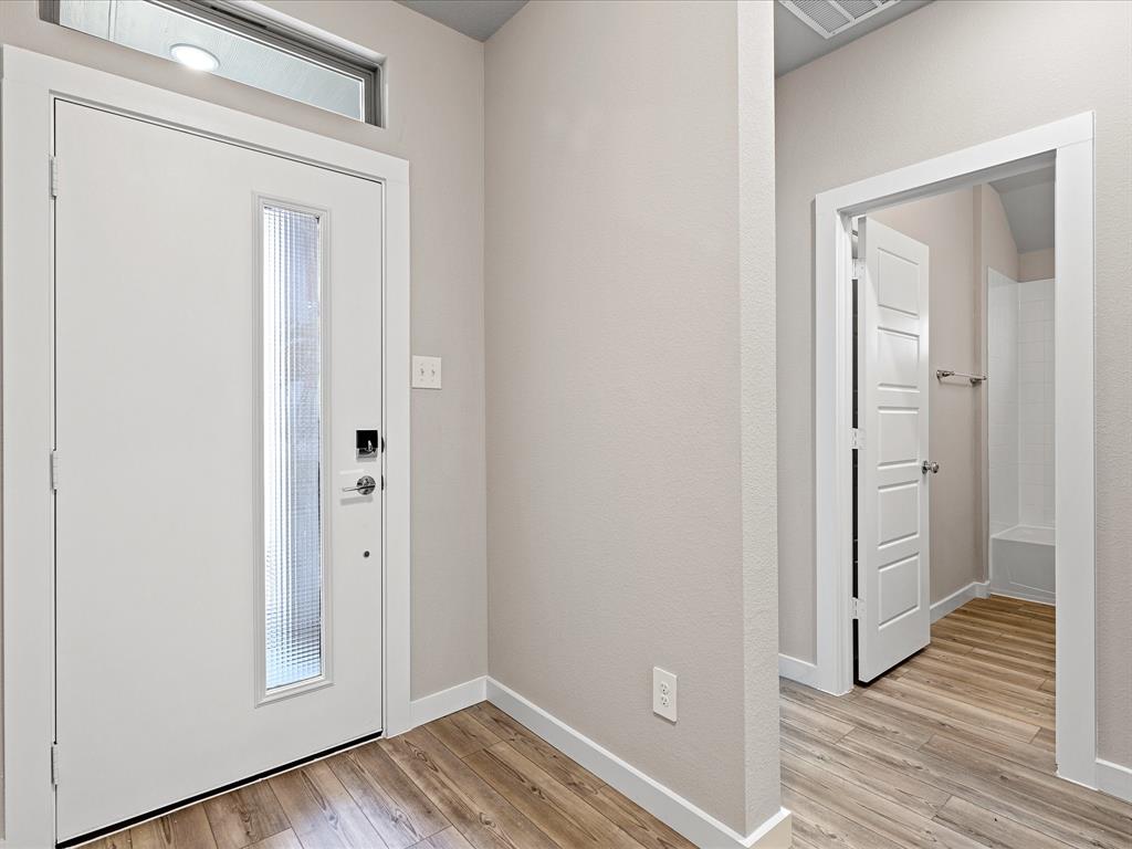 643 Olympic Way Red Oak, TX 75154 - Photo 6 of 32