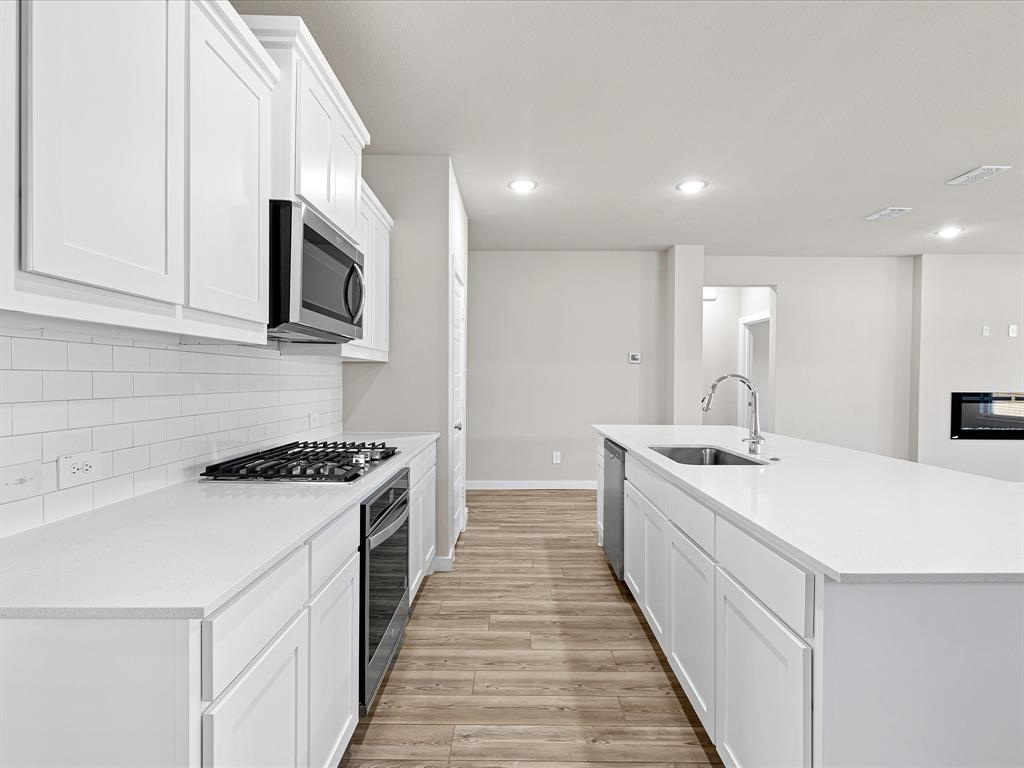 643 Olympic Way Red Oak, TX 75154 - Photo 9 of 32