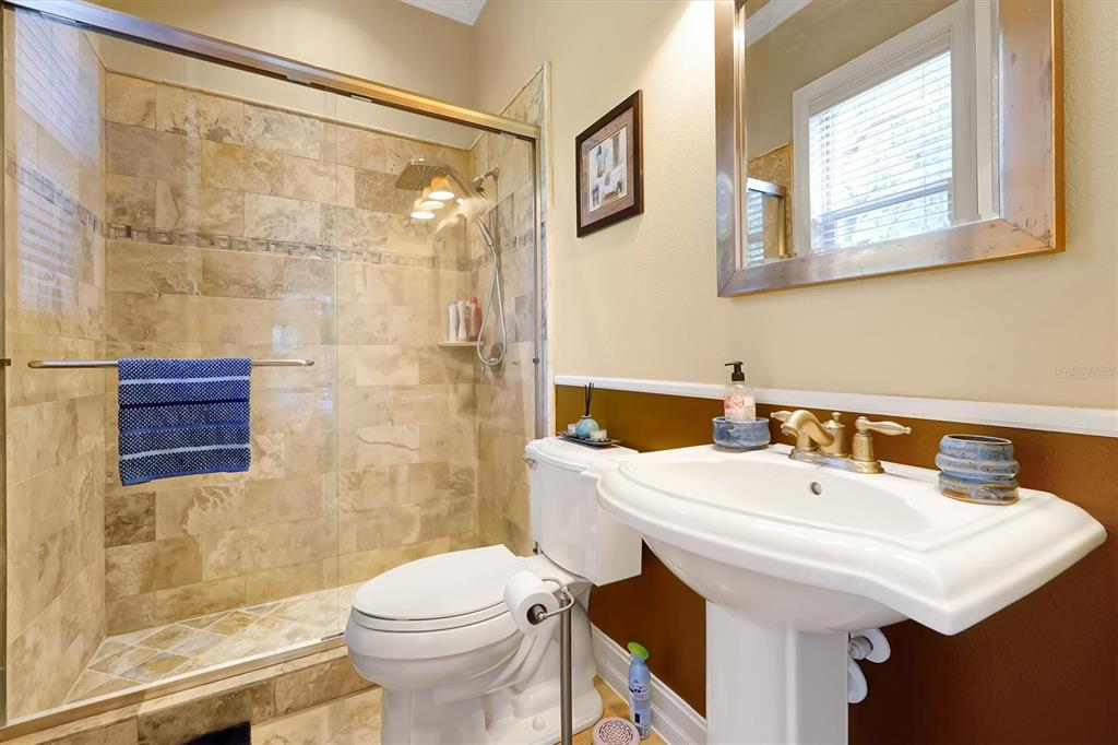 12012 Rambling Oak Boulevard Orlando, FL 32832 - Photo 28 of 68