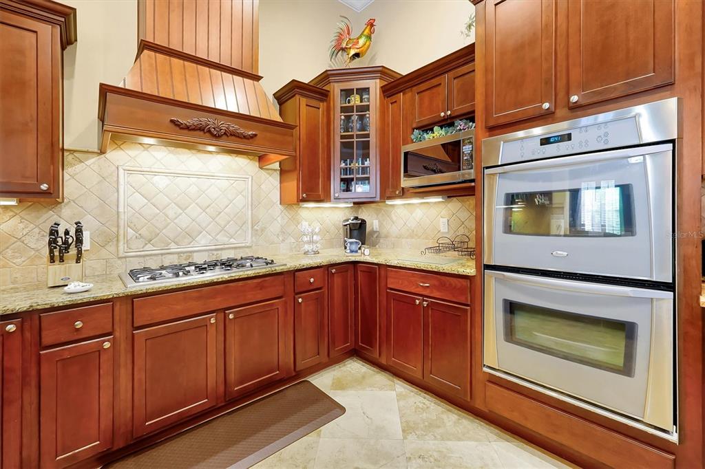 12012 Rambling Oak Boulevard Orlando, FL 32832 - Photo 10 of 68