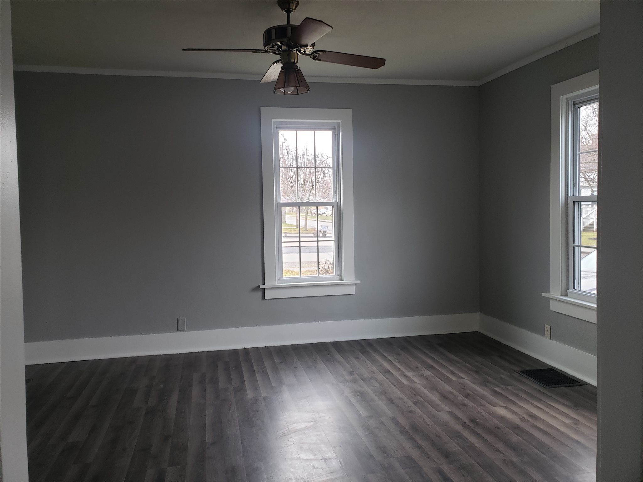 242 North 6th Street Decatur, IN 46733 - Photo 3 of 20