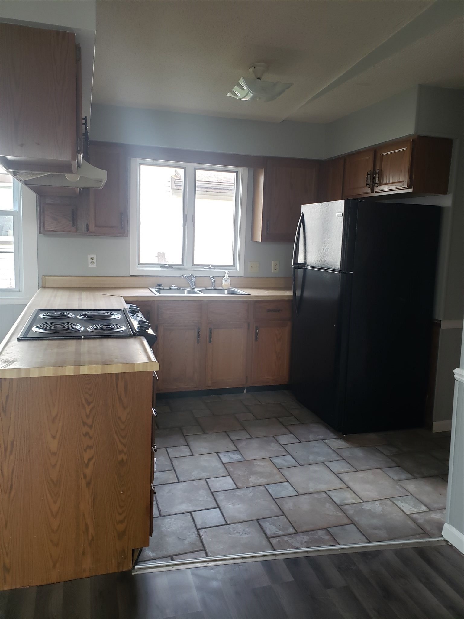 242 North 6th Street Decatur, IN 46733 - Photo 8 of 20