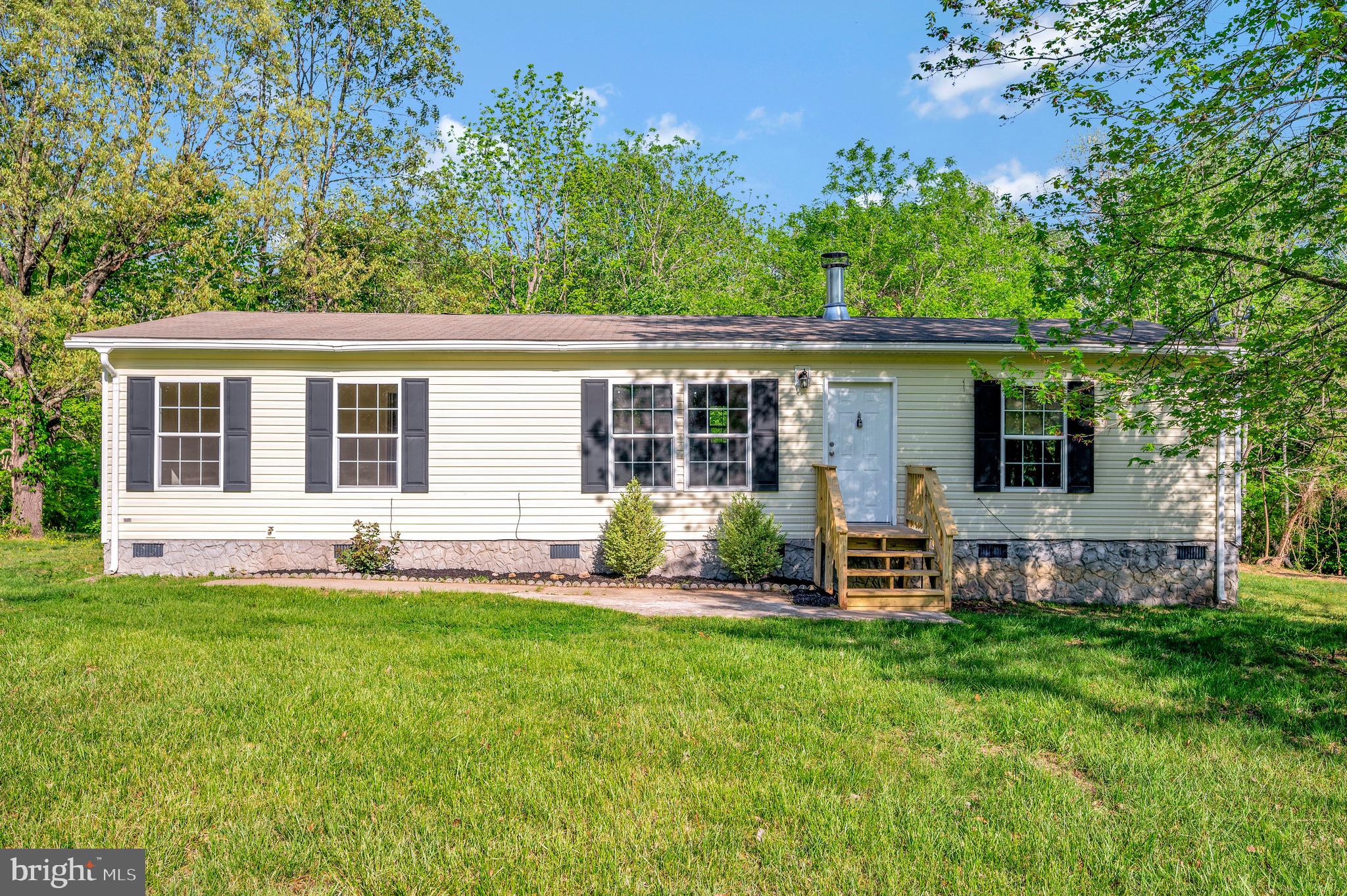 118 Days Bridge Road Mineral, VA 23117 - Photo 3 of 44
