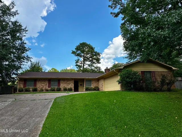$225,000 | 1301 Beverly Drive, Clinton, MS 39056