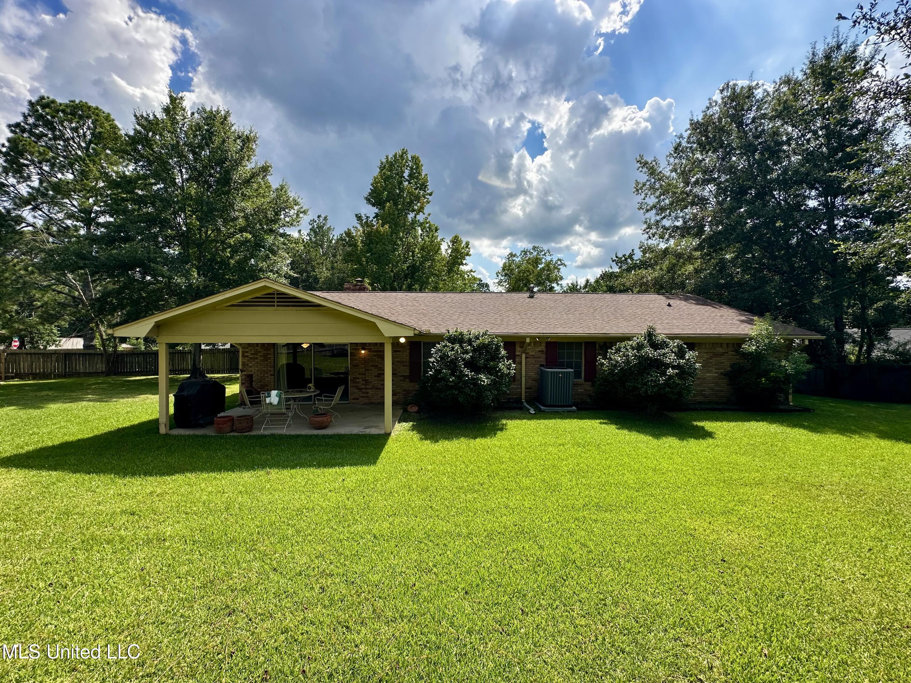 1301 Beverly Drive Clinton, MS 39056 - Photo 38 of 47 IMG_2577