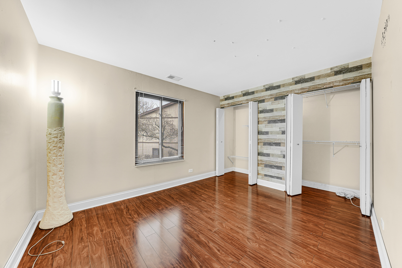 752 Rodenburg Road, Unit 1A Roselle, IL 60172 - Photo 18 of 21 Gallery Image 18
