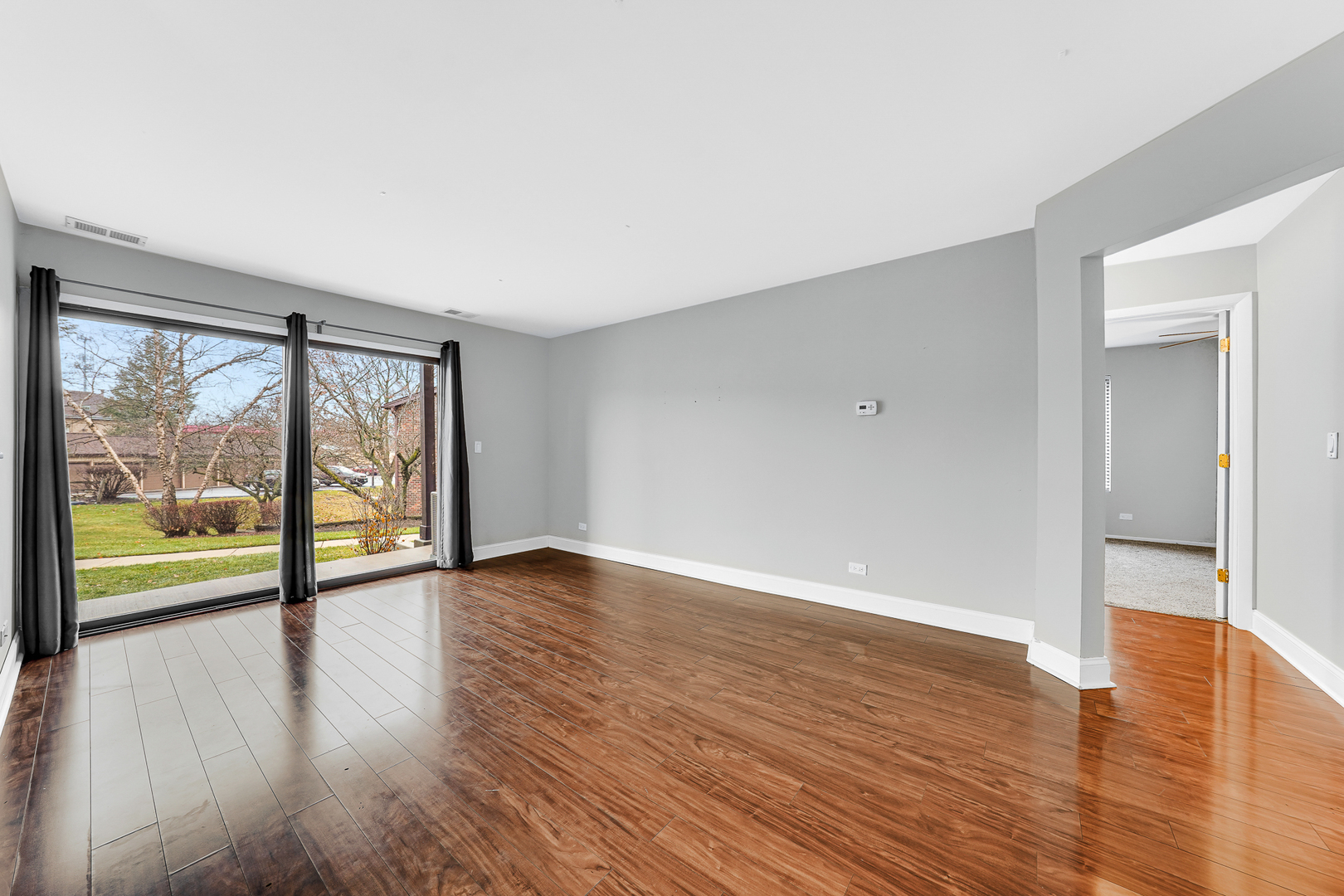 752 Rodenburg Road, Unit 1A Roselle, IL 60172 - Photo 8 of 21 Gallery Image 8