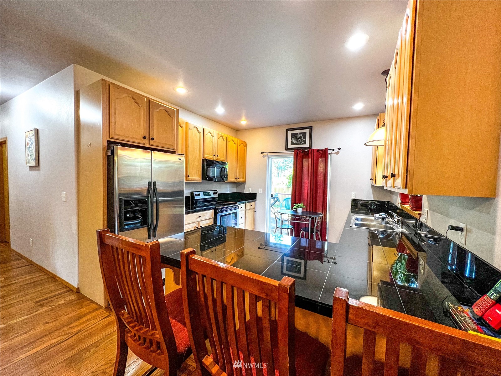 6256 Shamrock Road Maple Falls, WA 98266 - Photo 2 of 35 Gallery Image 2