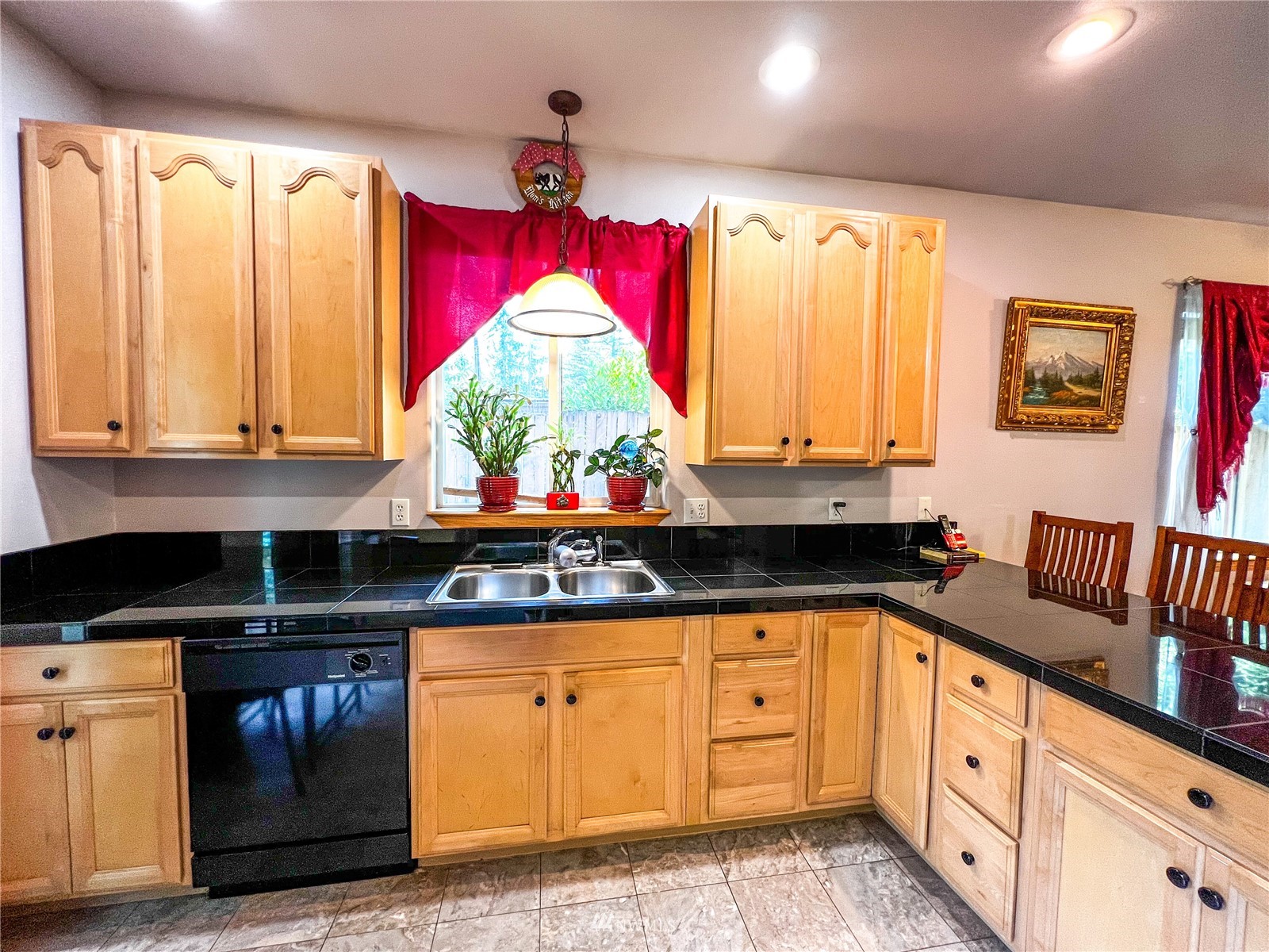 6256 Shamrock Road Maple Falls, WA 98266 - Photo 3 of 35 Gallery Image 3