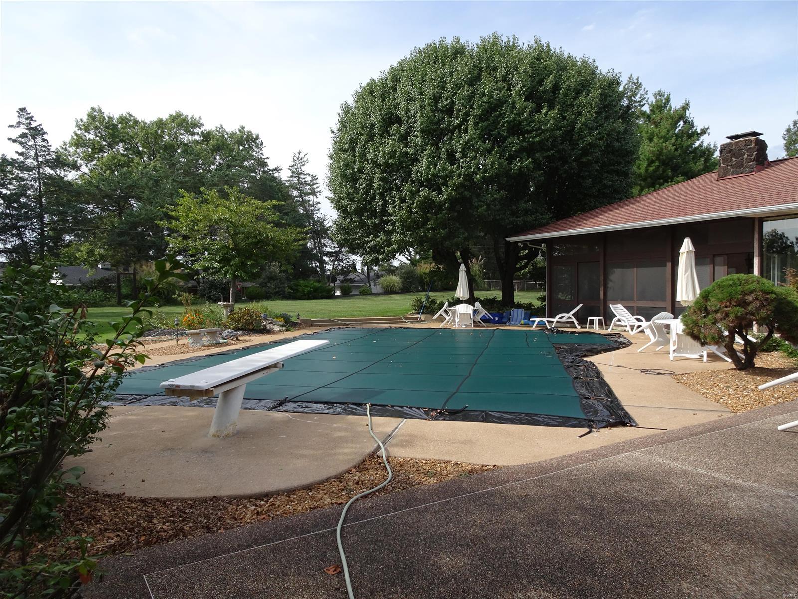 929 Claymark Drive St. Louis, MO 63131 - Photo 9 of 10