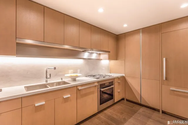 $16,500 | 488 Folsom Street, Unit 4102, San Francisco, CA 94105