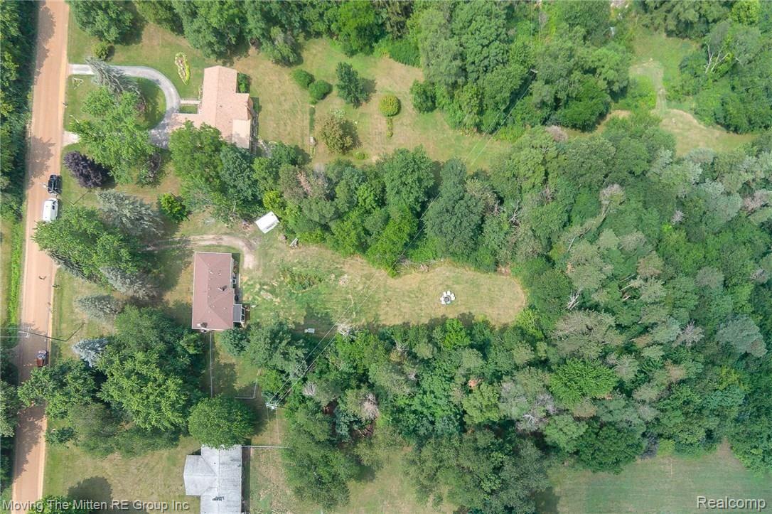 47970 Hull Road Belleville, MI 48111 - Photo 36 of 37 mtm_47970_hull-36.jpg