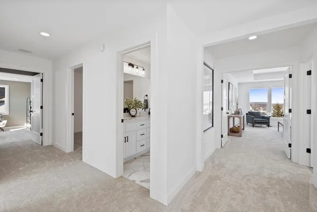 $878,000 | 5850 Freeland Bay North, Hugo, MN 55038