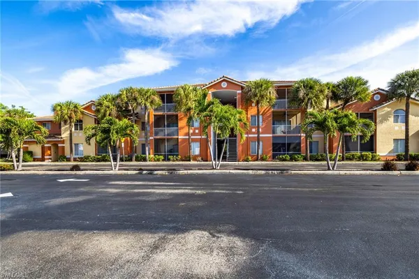 $1,700 | 6361 Aragon Way, Unit 303, Fort Myers, FL 33966