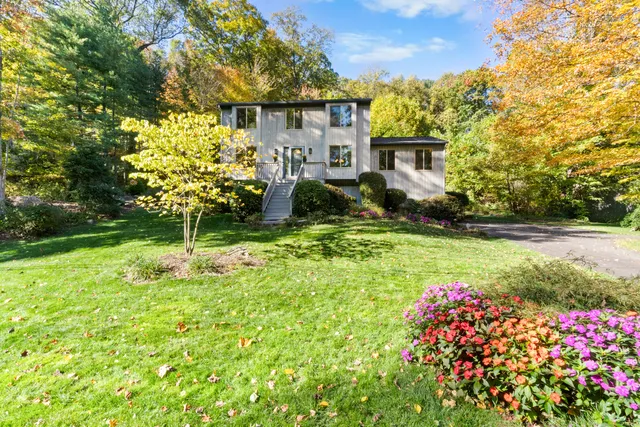 $655,000 | 35 Mustang Drive, Shelton, CT 06484