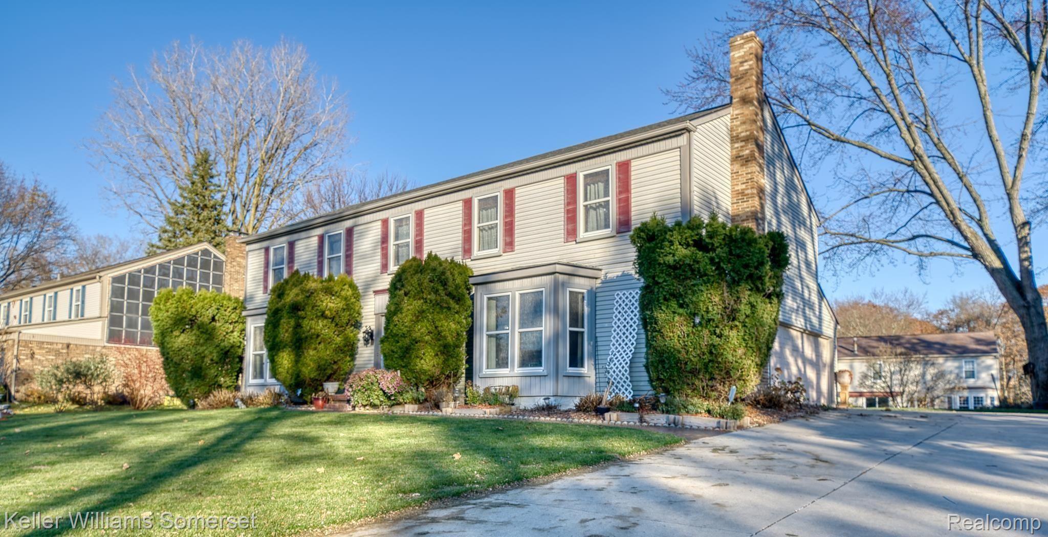 36117 Fredericksburg Road Farmington, MI 48331 - Photo 1 of 45 DSC00978_47.jpg