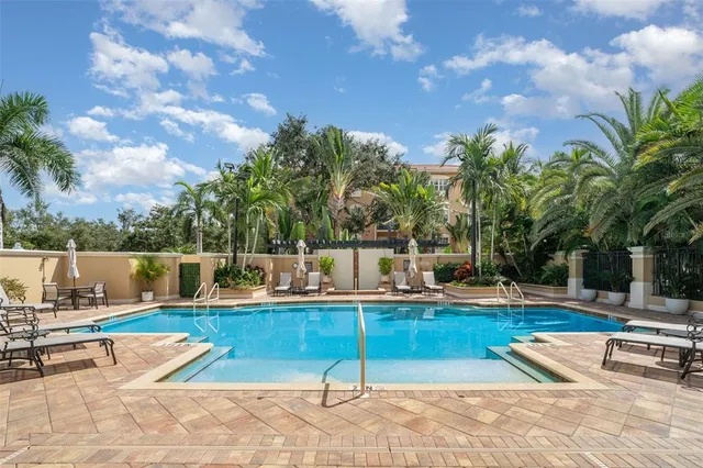 $1,800 | 1064 North Tamiami Trail, Unit 1324, Sarasota, FL 34236