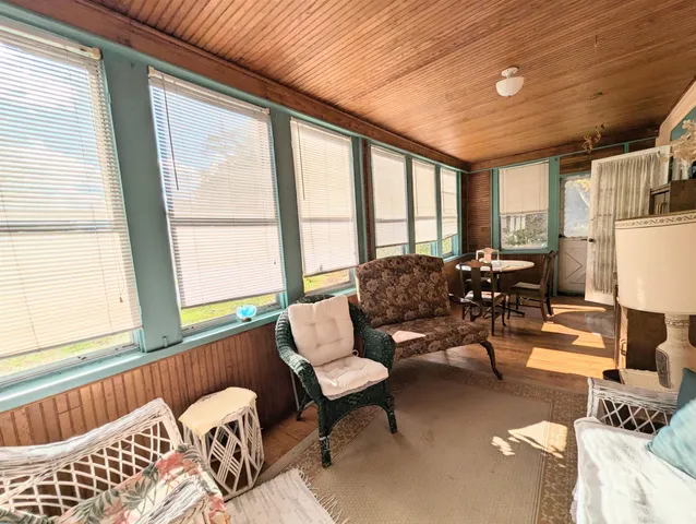 $1,250 | 1573 Highway 5, Barnet, VT 05821