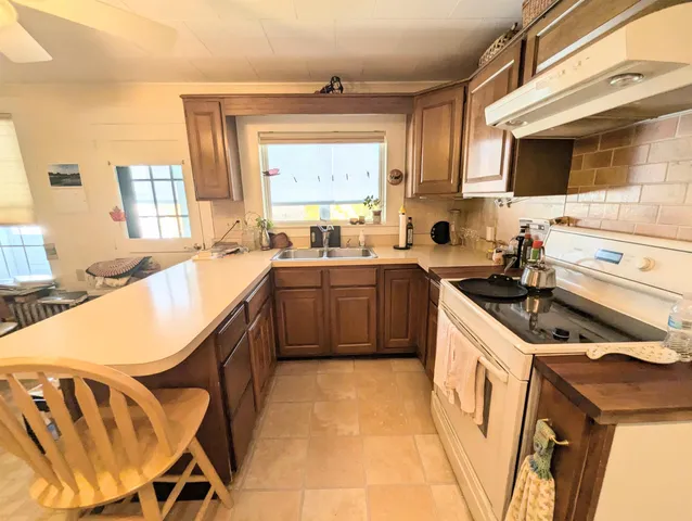 $1,250 | 1573 Highway 5, Barnet, VT 05821