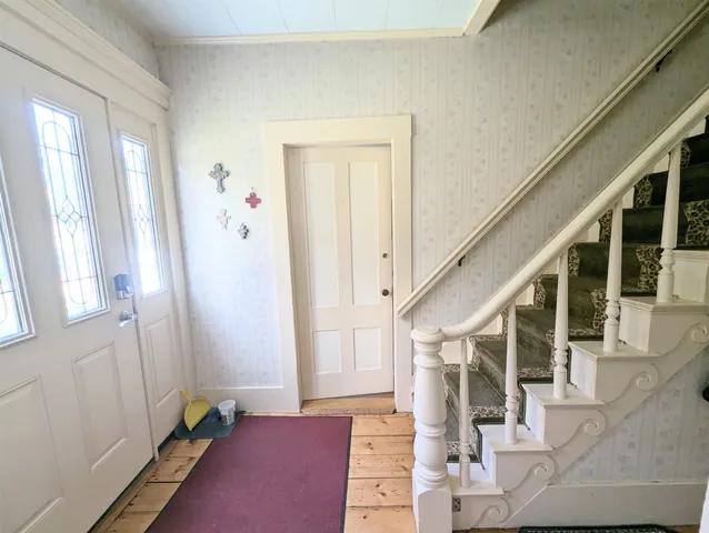 $1,250 | 1573 Highway 5, Barnet, VT 05821