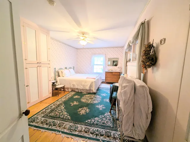 $1,250 | 1573 Highway 5, Barnet, VT 05821